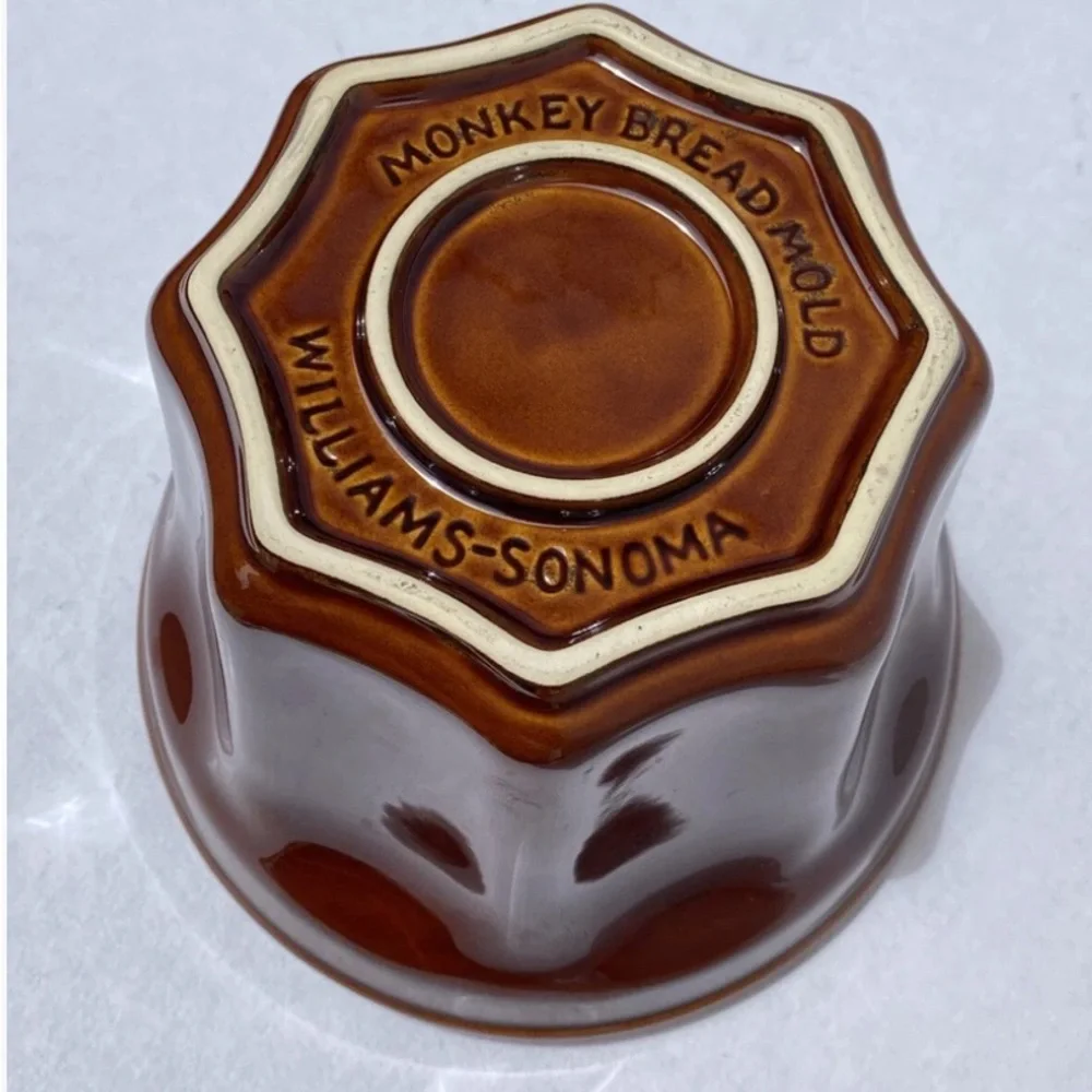 William Sonoma, Vintage Monkey Break Mold Ceramic Bundt Pan